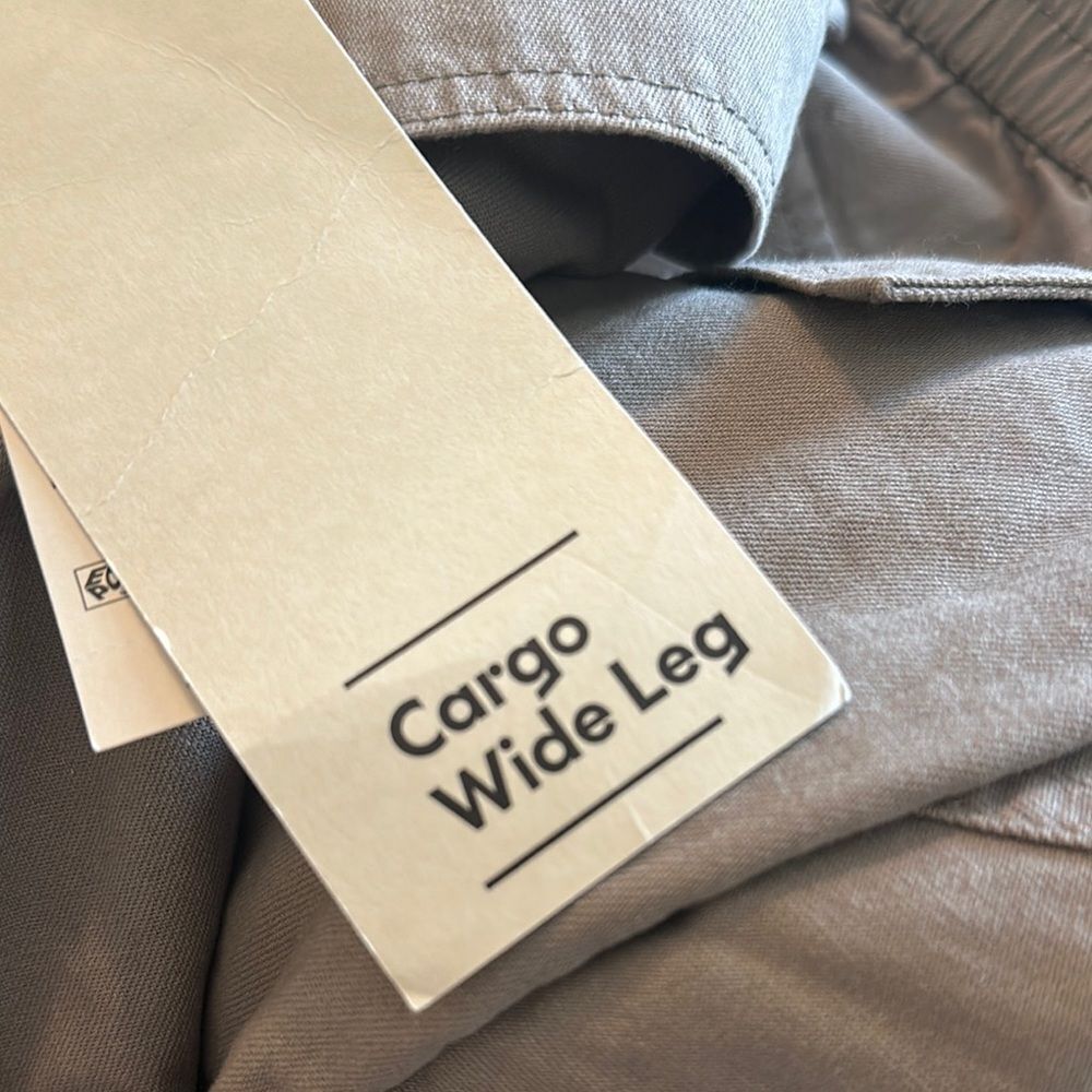 Women's Tan Khaki Cargo Pants Twill Wide Leg Size Large 12-14 NWT - Picture 7 of 7